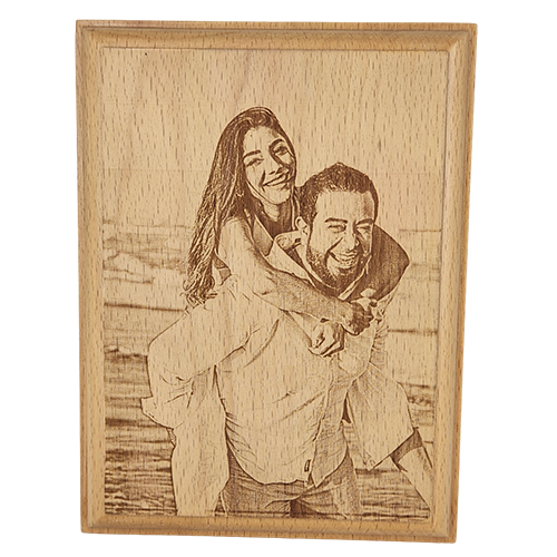 Engrave-your-holidays-moments-with-Engrave-Zone